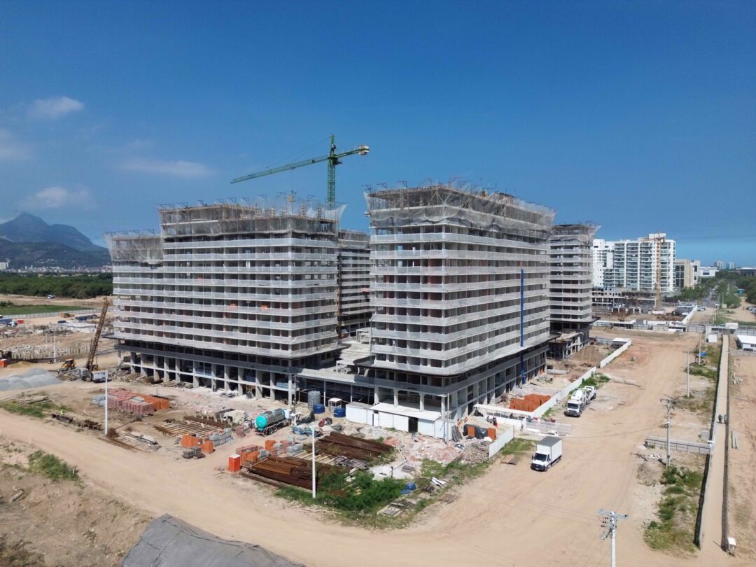 Andamento da obra do projeto Arte Jardim da Calper no Cidade Arte Barra, na Barra da Tijuca, Rio de Janeiro em Abril 2026