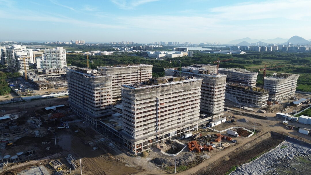 Andamento da obra do projeto Arte Jardim da Calper no Cidade Arte Barra, na Barra da Tijuca, Rio de Janeiro em Junho 2026