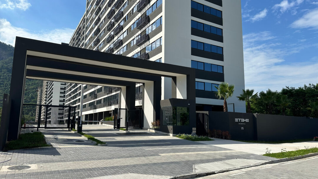 Pórtico do projeto entregue Etehe da Calper na Barra Olímpica Rio de Janeiro.